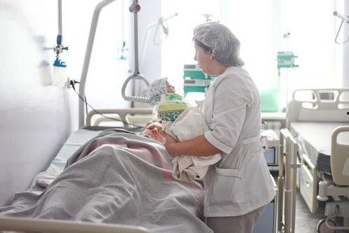 美国产房分娩双胞胎视频  第3张